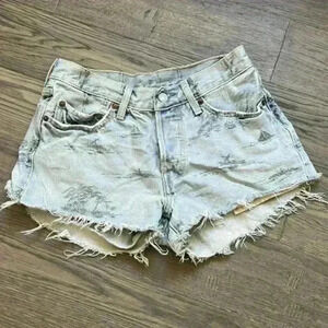 🔥Levi’s🔥 | Vintage  jeans shorts with surfers and palm tree designs